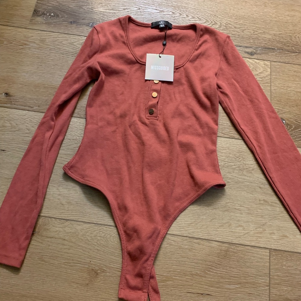Missguide top